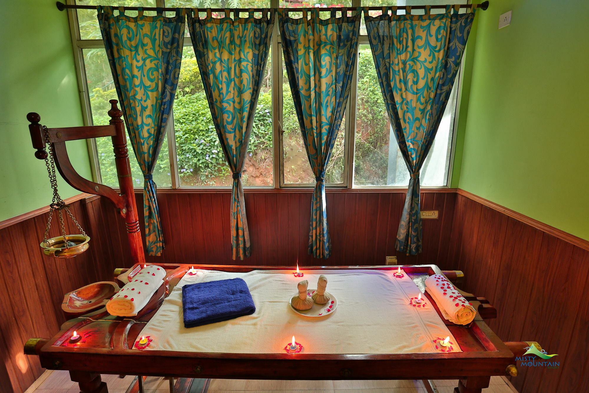 Misty Mountain Resort Munnar Eksteriør billede
